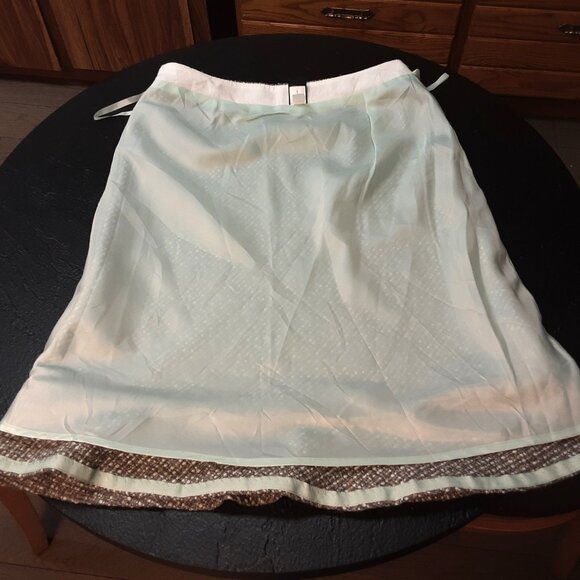 Vintage NWT GAP Tweed Wool Plaid Skirt, Size 4, Trumpet Style - Picture 3 of 6